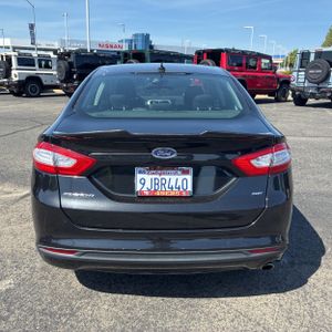FORD FUSION SE - 7