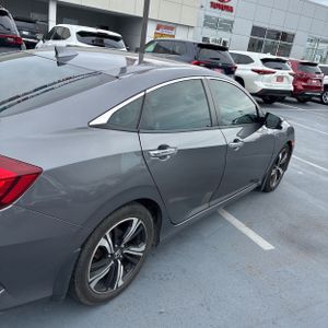 صورة 9 لـ 2016 Honda CIVIC TOURING