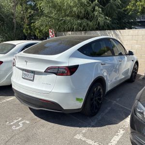 TESLA MODEL Y LONG RANGE - 6