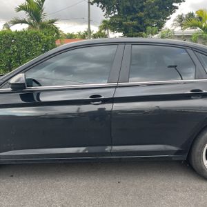 VOLKSWAGEN JETTA SE - 4