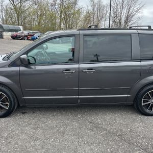 DODGE GRAND CARAVAN R/T - 4