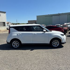 KIA SOUL - 10