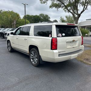 CHEVROLET SUBURBAN - 5