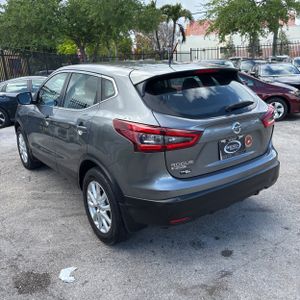 NISSAN ROGUE SPORT S - 5