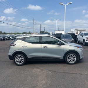 CHEVROLET BOLT EUV LT - 10