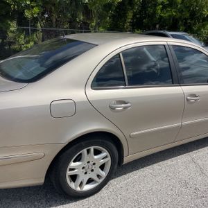 MERCEDES-BENZ E-CLASS - 9