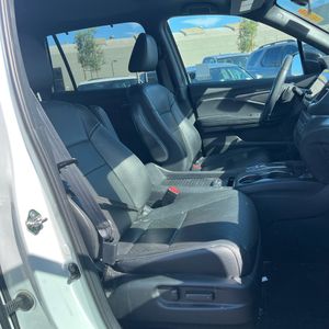 صورة مصغرة 33 لـ 2019 Honda PASSPORT EX-L