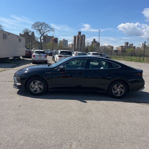 HYUNDAI SONATA SE - 3