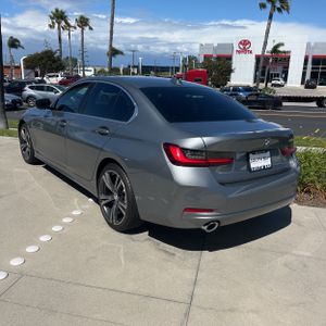 BMW 3 SERIES 330I - 5