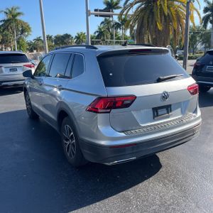 VOLKSWAGEN TIGUAN SE - 5