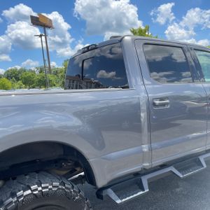FORD F-250 SUPER DUTY LARIAT - 9