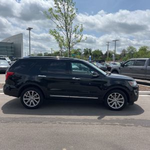 FORD EXPLORER LIMITED - 10