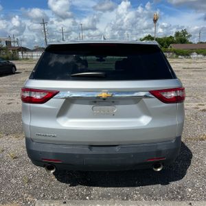 2019 Chevrolet TRAVERSE LS — фото 7