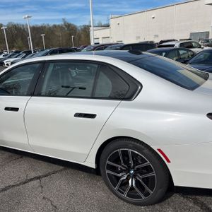 BMW 7 SERIES 740I - 6