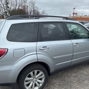 SUBARU FORESTER X LIMITED - 9