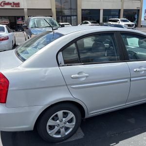 HYUNDAI ACCENT GLS - 8