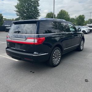 صورة 8 لـ 2021 Lincoln NAVIGATOR RESERVE