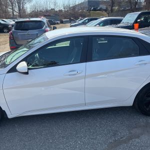 HYUNDAI ELANTRA SEL - 4