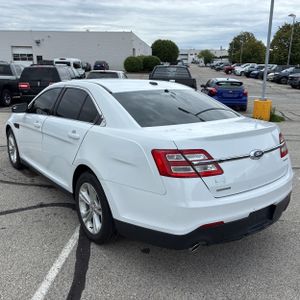 FORD TAURUS SE - 5