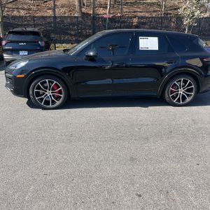 PORSCHE CAYENNE GTS - 3