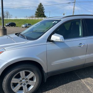CHEVROLET TRAVERSE LT - 2