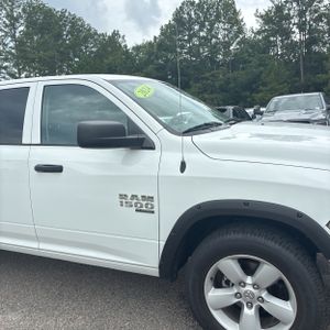 2024 RAM 1500 CLASSIC SLT — миниатюра 13