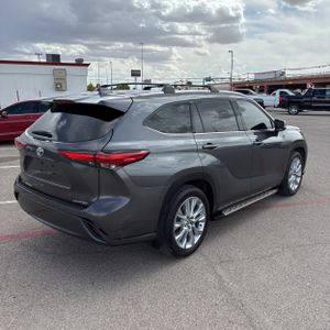 TOYOTA HIGHLANDER LIMITED - 8