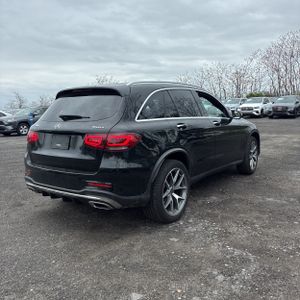 MERCEDES-BENZ GLC - 8