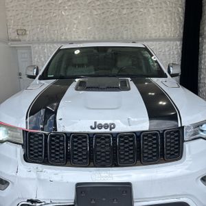 2017 JEEP GRAND CHEROKEE OVERLAND — фото 13