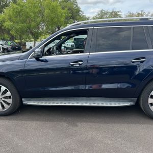 MERCEDES-BENZ GLS - 4