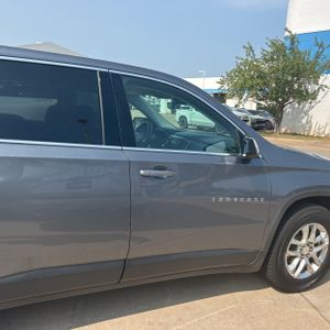 2019 Chevrolet TRAVERSE LS — миниатюра 11
