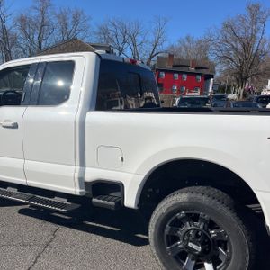FORD F-250 SUPER DUTY LARIAT - 6
