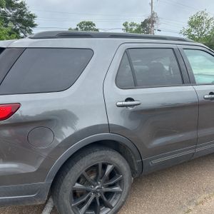 FORD EXPLORER XLT - 9