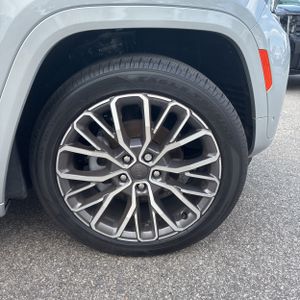 2026 JEEP GRAND CHEROKEE SUMMIT 4X4 — миниатюра 20