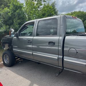 CHEVROLET SILVERADO - 4