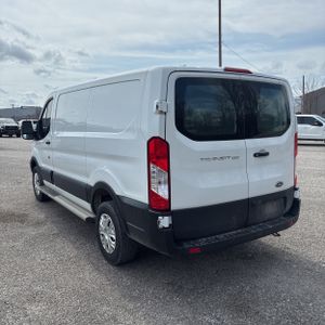 FORD TRANSIT 250 - 5