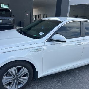 2017 KIA OPTIMA HYBRID EX — фото 2