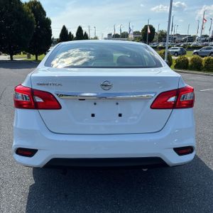 2019 Nissan SENTRA S 照片 7