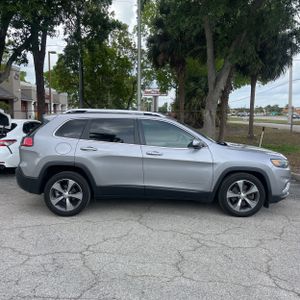 JEEP CHEROKEE LIMITED - 10