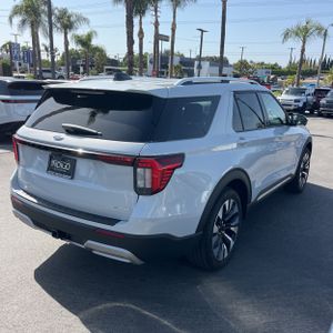 FORD EXPLORER PLATINUM - 8