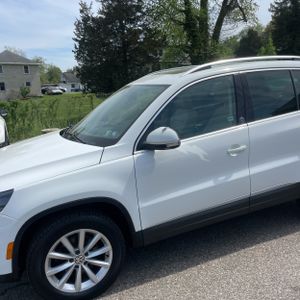 VOLKSWAGEN TIGUAN 2.0T WOLFSBURG EDITION 4MOTION - 2