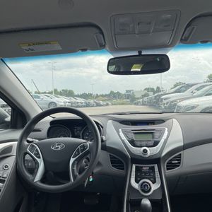 2012 Hyundai ELANTRA GLS — миниатюра 35