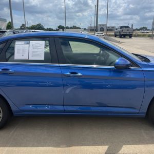 VOLKSWAGEN JETTA SE - 9