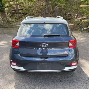 HYUNDAI VENUE LIMITED - 7