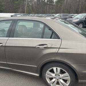 MERCEDES-BENZ E-CLASS - 6