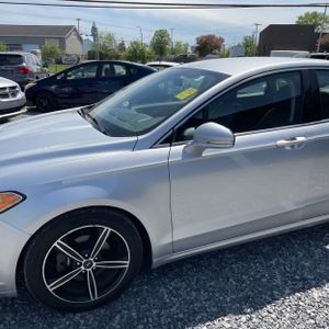FORD FUSION SE - 2