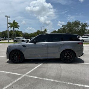 صورة 3 لـ 2025 LAND Rover RANGE ROVER SPORT P400 DYNAMIC SE