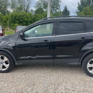 FORD ESCAPE SE - 4