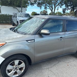 2017 KIA SOUL BASE 照片 2