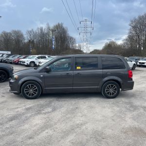 DODGE GRAND CARAVAN SXT 30TH ANNIVERSARY - 3